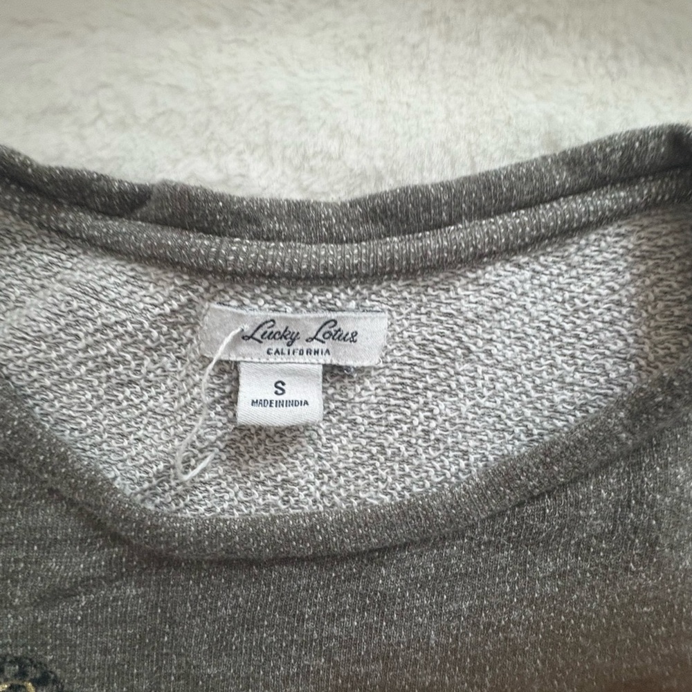 WINTER SALE ** Lucky Brand Charcoal Tiger Graphic Sweatshirt - Picture 4 of 4